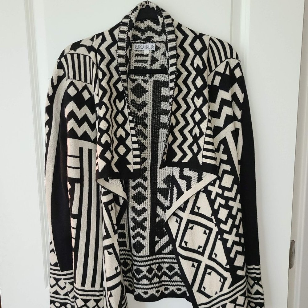 Black and WhitePatterned Cardigan One Size Fits All